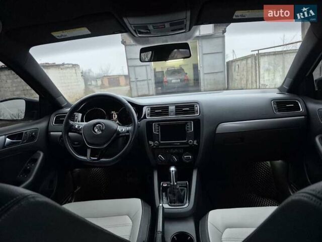 Белый Фольксваген Джетта, объемом двигателя 1.8 л и пробегом 110 тыс. км за 10600 $, фото 6 на Automoto.ua