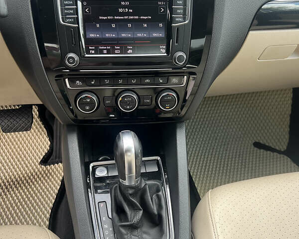 Белый Фольксваген Джетта, объемом двигателя 1.8 л и пробегом 159 тыс. км за 11000 $, фото 21 на Automoto.ua