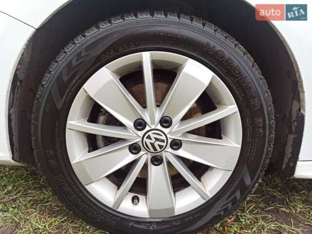 Белый Фольксваген Джетта, объемом двигателя 1.6 л и пробегом 226 тыс. км за 12500 $, фото 37 на Automoto.ua