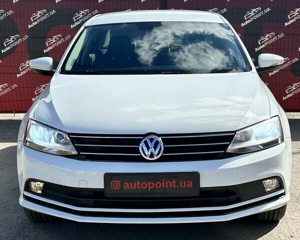 Белый Фольксваген Джетта, объемом двигателя 1.6 л и пробегом 145 тыс. км за 12500 $, фото 1 на Automoto.ua