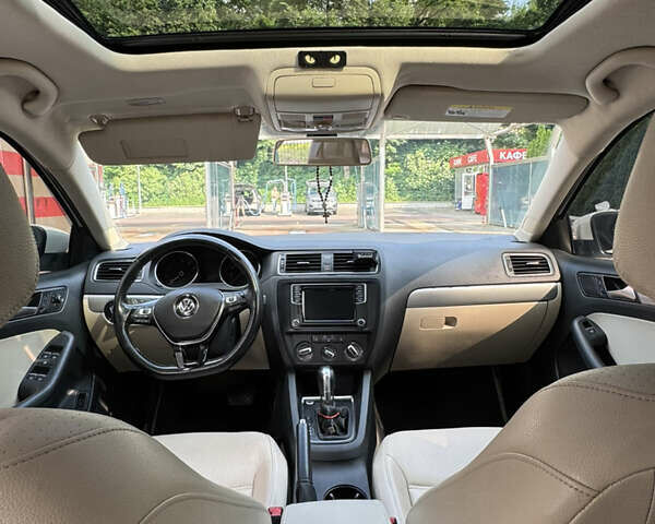 Білий Фольксваген Джетта, об'ємом двигуна 1.4 л та пробігом 154 тис. км за 10700 $, фото 11 на Automoto.ua