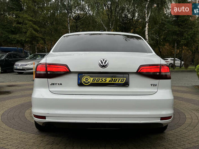 Фольксваген Джетта 2016 в Львове на Automoto.ua Белый Фольксваген Джетта, объемом двигателя 1.6 л и пробегом 187 тыс. км за 11500 $, фото 5 на Automoto.ua