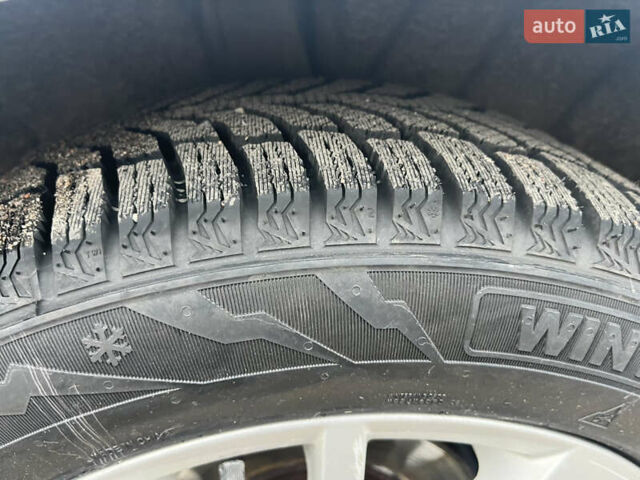 Белый Фольксваген Джетта, объемом двигателя 1.6 л и пробегом 175 тыс. км за 11500 $, фото 12 на Automoto.ua