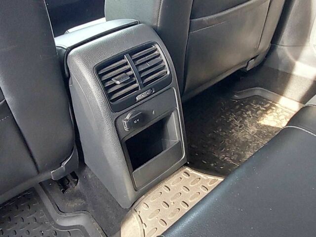 Белый Фольксваген Джетта, объемом двигателя 1.6 л и пробегом 256 тыс. км за 10999 $, фото 6 на Automoto.ua