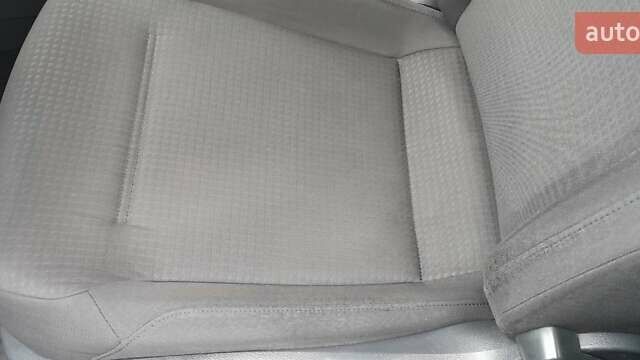 Білий Фольксваген Джетта, об'ємом двигуна 1.6 л та пробігом 178 тис. км за 11300 $, фото 20 на Automoto.ua