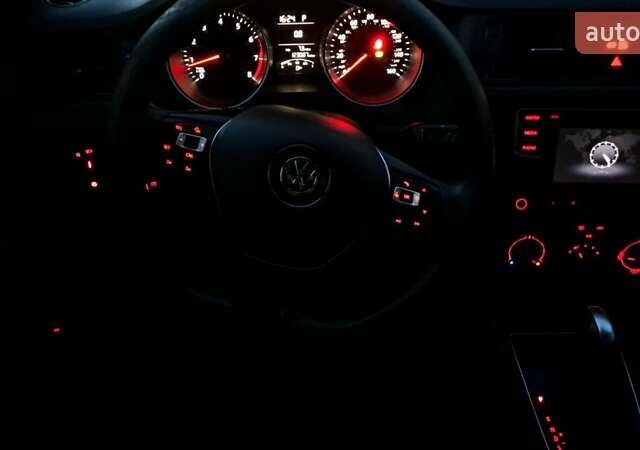 Білий Фольксваген Джетта, об'ємом двигуна 1.39 л та пробігом 197 тис. км за 9400 $, фото 33 на Automoto.ua