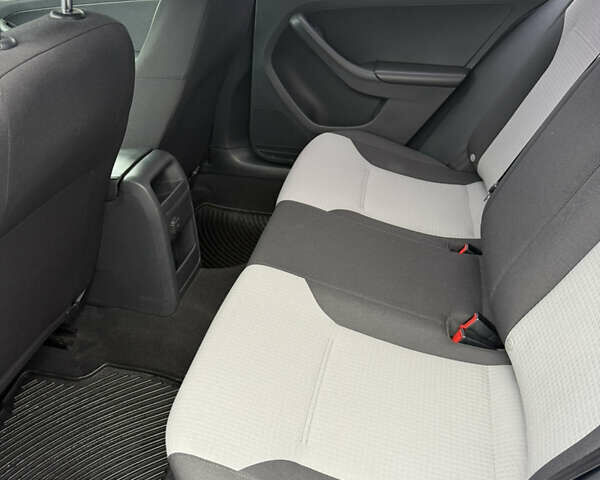 Білий Фольксваген Джетта, об'ємом двигуна 1.39 л та пробігом 98 тис. км за 11000 $, фото 11 на Automoto.ua