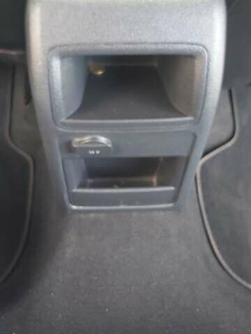 Белый Фольксваген Джетта, объемом двигателя 1.4 л и пробегом 141 тыс. км за 9500 $, фото 40 на Automoto.ua