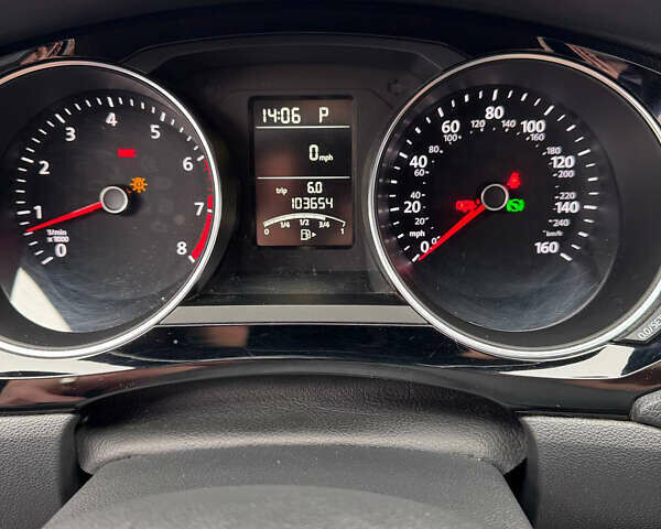 Білий Фольксваген Джетта, об'ємом двигуна 1.8 л та пробігом 103 тис. км за 13000 $, фото 17 на Automoto.ua