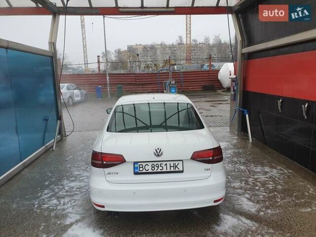 Белый Фольксваген Джетта, объемом двигателя 1.4 л и пробегом 90 тыс. км за 10500 $, фото 11 на Automoto.ua