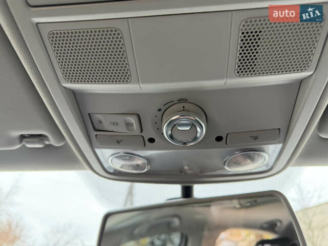 Білий Фольксваген Джетта, об'ємом двигуна 1.8 л та пробігом 184 тис. км за 10700 $, фото 23 на Automoto.ua