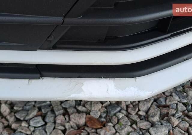 Білий Фольксваген Джетта, об'ємом двигуна 1.39 л та пробігом 197 тис. км за 9400 $, фото 24 на Automoto.ua