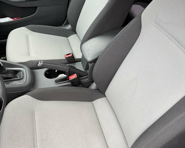 Білий Фольксваген Джетта, об'ємом двигуна 1.39 л та пробігом 98 тис. км за 11000 $, фото 10 на Automoto.ua