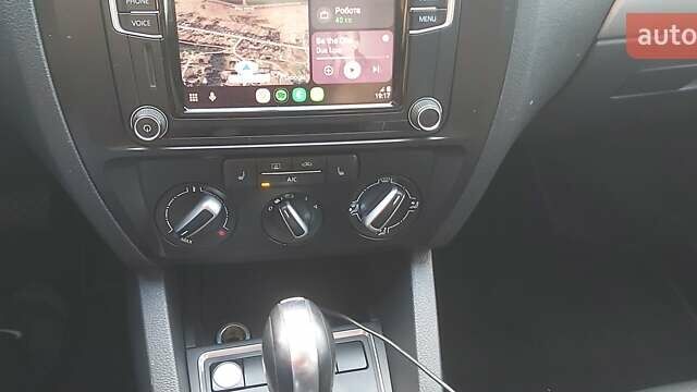 Белый Фольксваген Джетта, объемом двигателя 1.4 л и пробегом 141 тыс. км за 9500 $, фото 28 на Automoto.ua