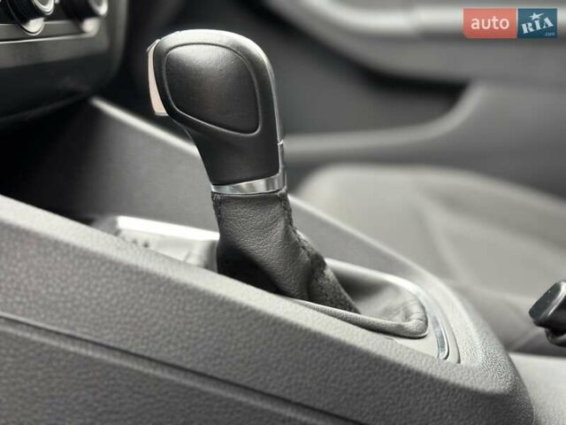 Белый Фольксваген Джетта, объемом двигателя 1.6 л и пробегом 52 тыс. км за 14100 $, фото 31 на Automoto.ua