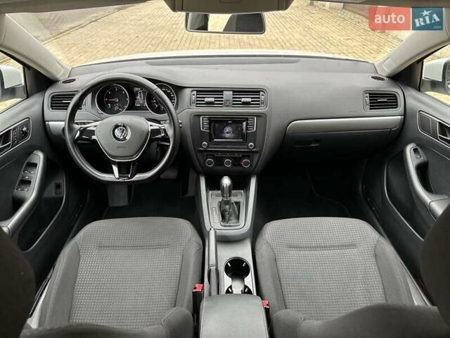 Белый Фольксваген Джетта, объемом двигателя 1.6 л и пробегом 52 тыс. км за 14800 $, фото 10 на Automoto.ua