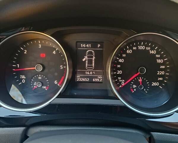 Фольксваген Джетта 2016 в Кривом Роге на Automoto.ua Белый Фольксваген Джетта, объемом двигателя 1.6 л и пробегом 232 тыс. км за 12500 $, фото 1 на Automoto.ua
