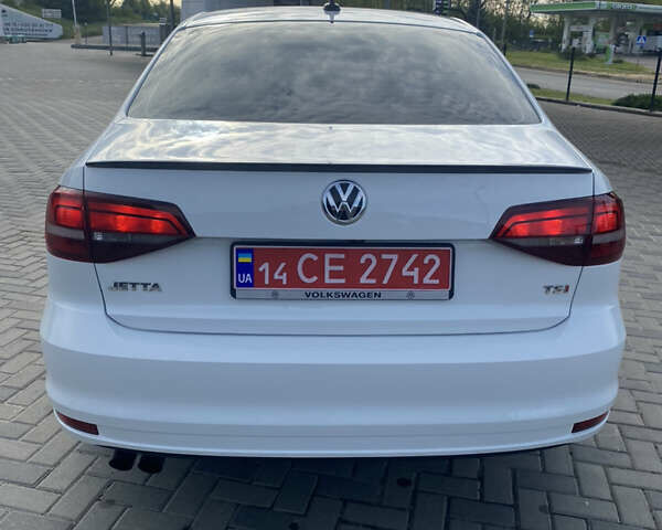 Фольксваген Джетта 2016 в Полтаве на Automoto.ua Белый Фольксваген Джетта, объемом двигателя 1.8 л и пробегом 280 тыс. км за 12000 $, фото 6 на Automoto.ua