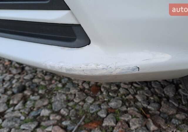 Білий Фольксваген Джетта, об'ємом двигуна 1.39 л та пробігом 197 тис. км за 9400 $, фото 23 на Automoto.ua