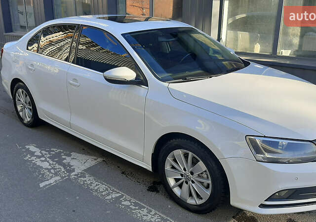 Білий Фольксваген Джетта, об'ємом двигуна 1.6 л та пробігом 273 тис. км за 12500 $, фото 1 на Automoto.ua