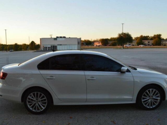 Белый Фольксваген Джетта, объемом двигателя 1.8 л и пробегом 72 тыс. км за 1400 $, фото 3 на Automoto.ua