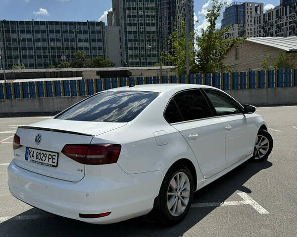 Білий Фольксваген Джетта, об'ємом двигуна 1.6 л та пробігом 173 тис. км за 11000 $, фото 4 на Automoto.ua