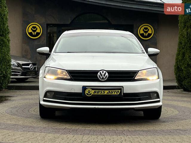 Фольксваген Джетта 2016 в Львове на Automoto.ua Белый Фольксваген Джетта, объемом двигателя 1.6 л и пробегом 187 тыс. км за 11500 $, фото 1 на Automoto.ua