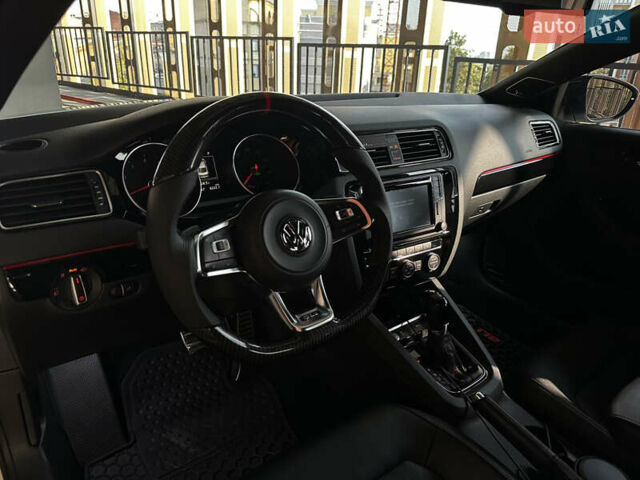 Білий Фольксваген Джетта, об'ємом двигуна 1.98 л та пробігом 143 тис. км за 15600 $, фото 15 на Automoto.ua