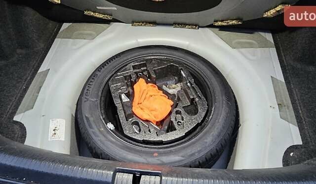 Білий Фольксваген Джетта, об'ємом двигуна 1.6 л та пробігом 139 тис. км за 10500 $, фото 14 на Automoto.ua