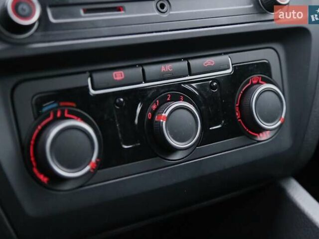 Білий Фольксваген Джетта, об'ємом двигуна 1.6 л та пробігом 122 тис. км за 12600 $, фото 16 на Automoto.ua