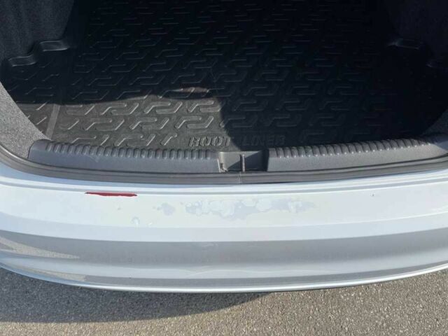 Білий Фольксваген Джетта, об'ємом двигуна 1.4 л та пробігом 121 тис. км за 10200 $, фото 14 на Automoto.ua