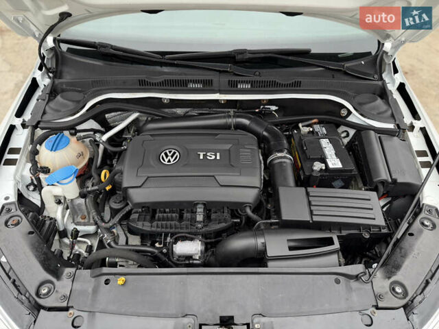 Білий Фольксваген Джетта, об'ємом двигуна 1.8 л та пробігом 184 тис. км за 10700 $, фото 35 на Automoto.ua