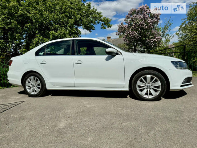 Белый Фольксваген Джетта, объемом двигателя 1.6 л и пробегом 172 тыс. км за 11500 $, фото 1 на Automoto.ua