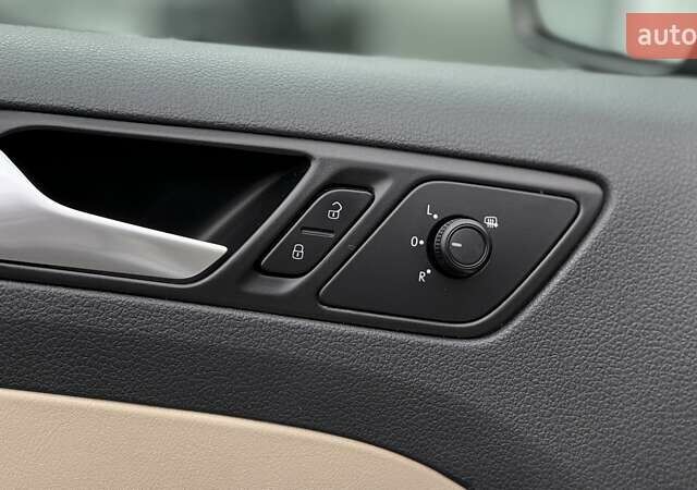 Белый Фольксваген Джетта, объемом двигателя 1.39 л и пробегом 74 тыс. км за 13500 $, фото 13 на Automoto.ua