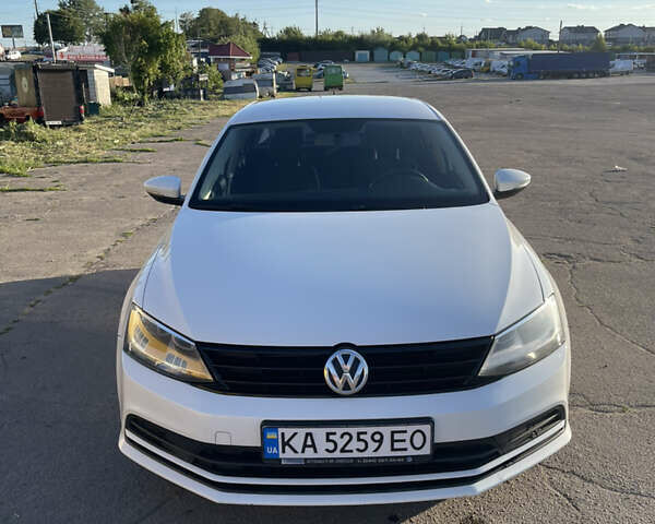 Белый Фольксваген Джетта, объемом двигателя 1.6 л и пробегом 280 тыс. км за 11200 $, фото 1 на Automoto.ua