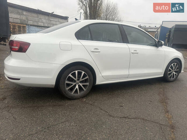 Белый Фольксваген Джетта, объемом двигателя 1.4 л и пробегом 138 тыс. км за 12300 $, фото 4 на Automoto.ua