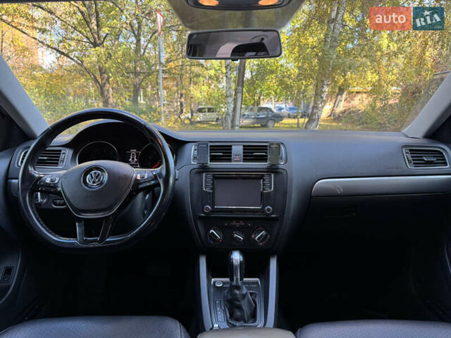 Фольксваген Джетта 2017 в Славянске на Automoto.ua Белый Фольксваген Джетта, объемом двигателя 1.4 л и пробегом 78 тыс. км за 12500 $, фото 11 на Automoto.ua