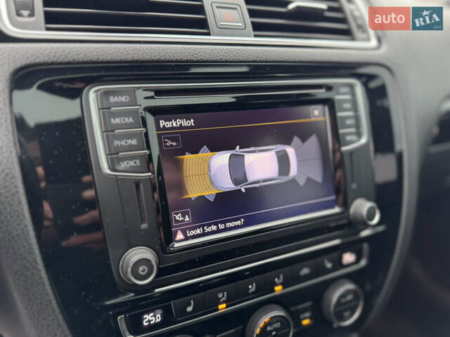 Белый Фольксваген Джетта, объемом двигателя 1.98 л и пробегом 84 тыс. км за 12500 $, фото 24 на Automoto.ua