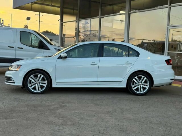 Белый Фольксваген Джетта, объемом двигателя 1.8 л и пробегом 63 тыс. км за 3100 $, фото 3 на Automoto.ua