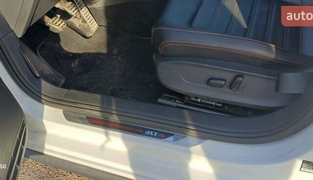 Белый Фольксваген Джетта, объемом двигателя 1.98 л и пробегом 63 тыс. км за 14000 $, фото 11 на Automoto.ua