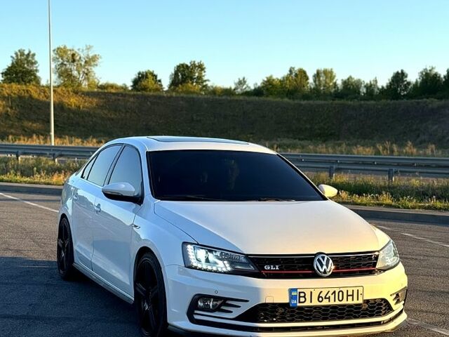 Белый Фольксваген Джетта, объемом двигателя 2 л и пробегом 204 тыс. км за 13000 $, фото 4 на Automoto.ua