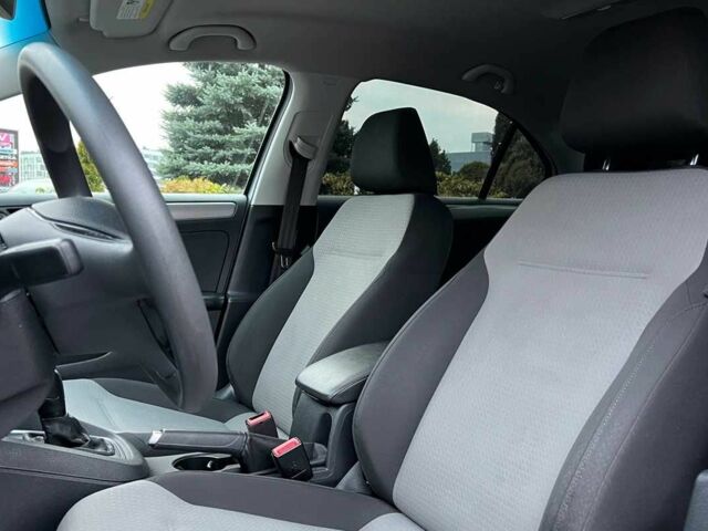 Белый Фольксваген Джетта, объемом двигателя 1.4 л и пробегом 110 тыс. км за 9650 $, фото 8 на Automoto.ua