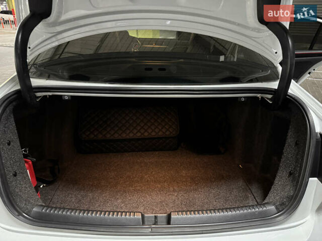 Фольксваген Джетта 2017 в Киеве на Automoto.ua Белый Фольксваген Джетта, объемом двигателя 2 л и пробегом 143 тыс. км за 14000 $, фото 7 на Automoto.ua