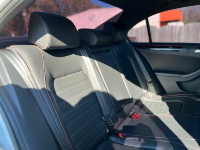 Белый Фольксваген Джетта, объемом двигателя 2 л и пробегом 52 тыс. км за 6000 $, фото 14 на Automoto.ua