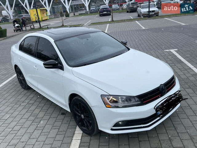 Белый Фольксваген Джетта, объемом двигателя 1.8 л и пробегом 118 тыс. км за 10000 $, фото 10 на Automoto.ua
