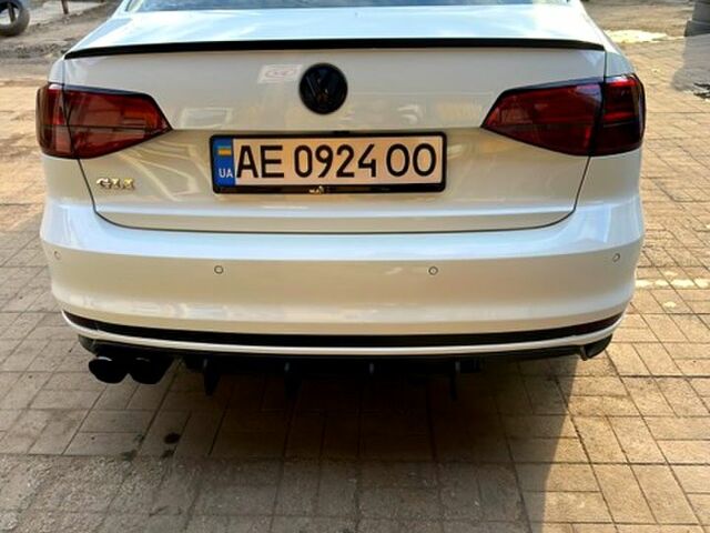 Белый Фольксваген Джетта, объемом двигателя 2 л и пробегом 109 тыс. км за 15000 $, фото 5 на Automoto.ua