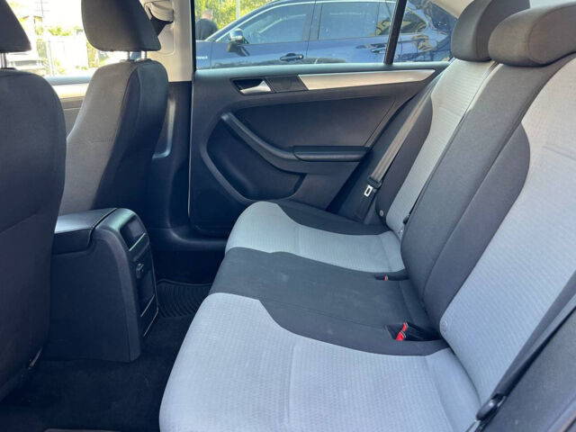 Белый Фольксваген Джетта, объемом двигателя 1.4 л и пробегом 130 тыс. км за 10990 $, фото 14 на Automoto.ua