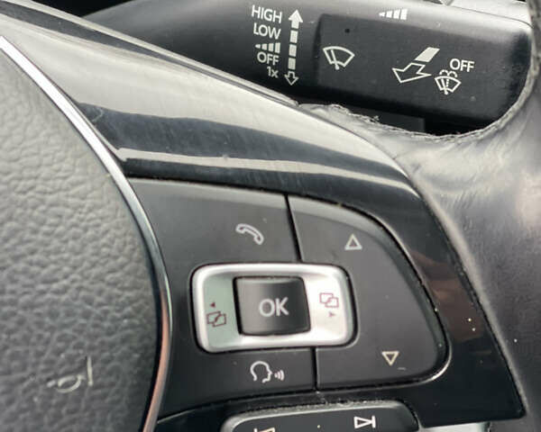 Белый Фольксваген Джетта, объемом двигателя 1.8 л и пробегом 118 тыс. км за 10000 $, фото 35 на Automoto.ua