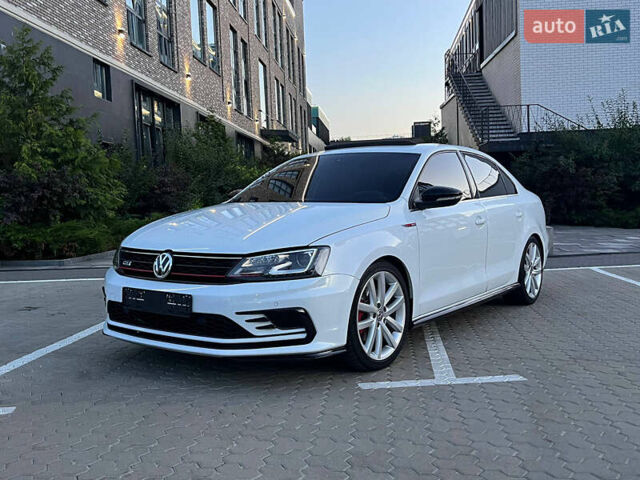 Белый Фольксваген Джетта, объемом двигателя 1.98 л и пробегом 82 тыс. км за 13500 $, фото 7 на Automoto.ua