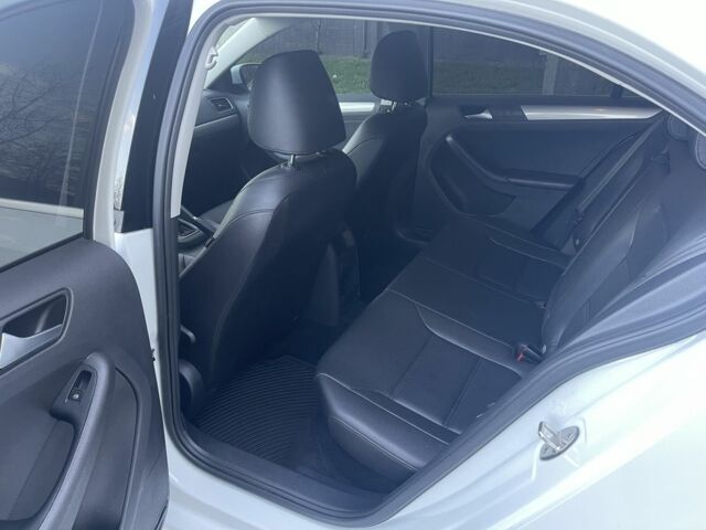 Білий Фольксваген Джетта, об'ємом двигуна 1.4 л та пробігом 118 тис. км за 11990 $, фото 6 на Automoto.ua